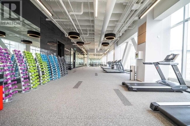 Building Photo - 488 University Ave