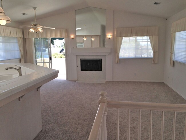 Building Photo - 3 Bedroom 2-1/2 Bathroom North Grover Beac...