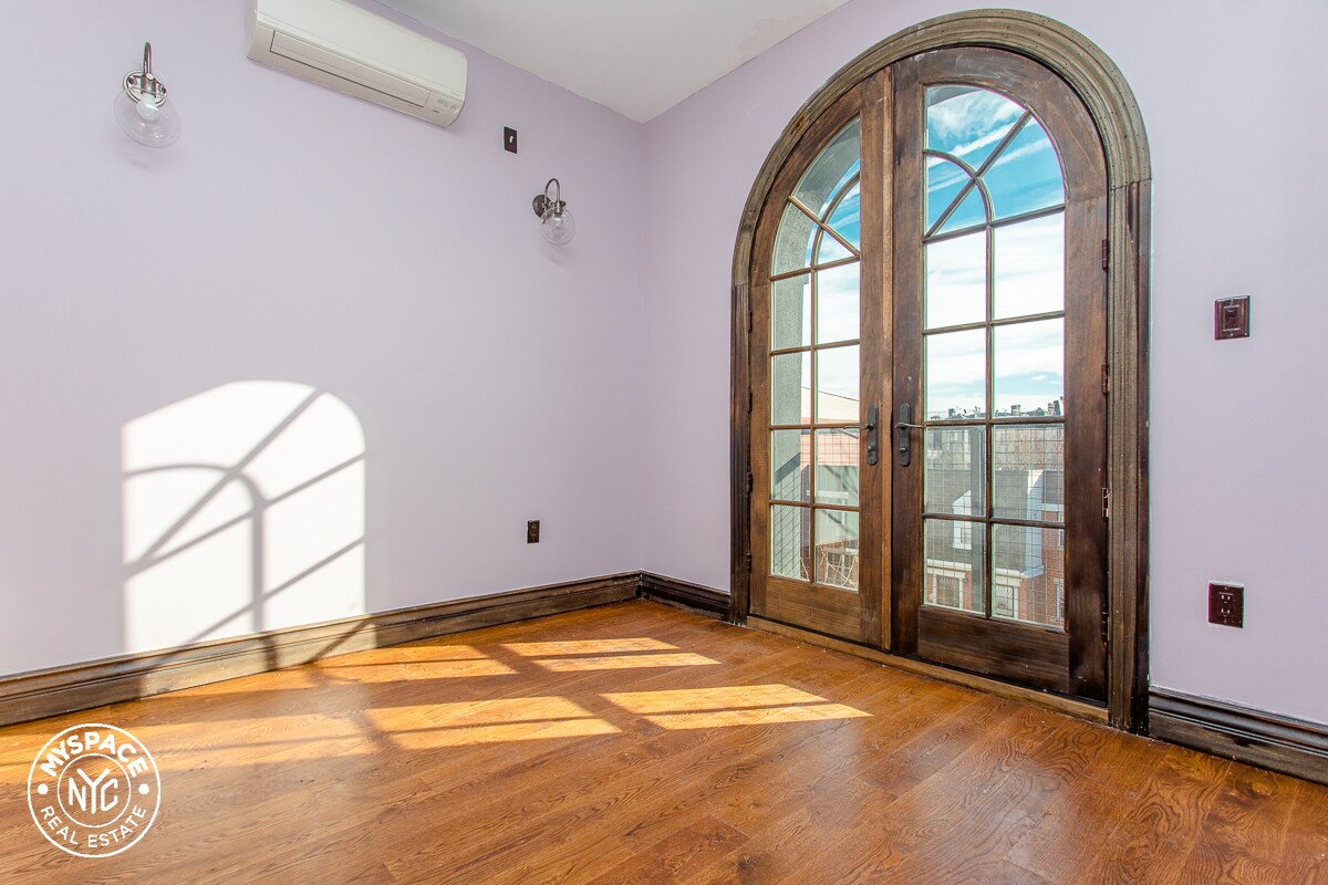 Foto principal - 254 Palmetto St