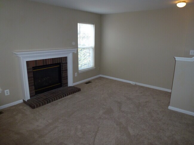 Building Photo - 12406 Selkirk Cir