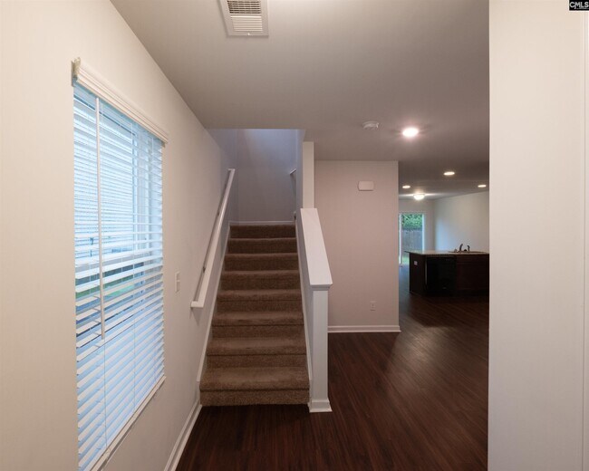 Building Photo - 254 Braemar Dr