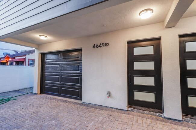 Building Photo - 4647 Pickford St