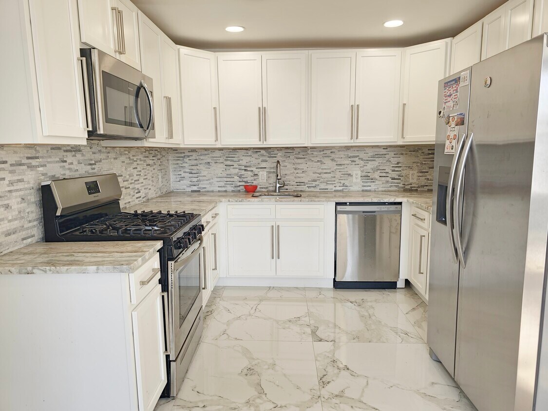 Foto principal - 620 Rodman St