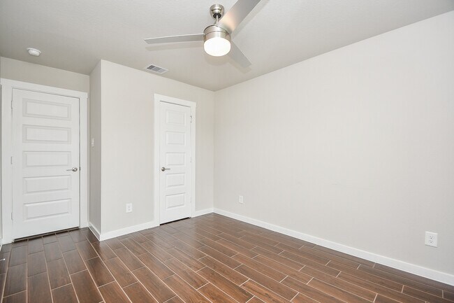 Building Photo - 3831 Sparkman Ln