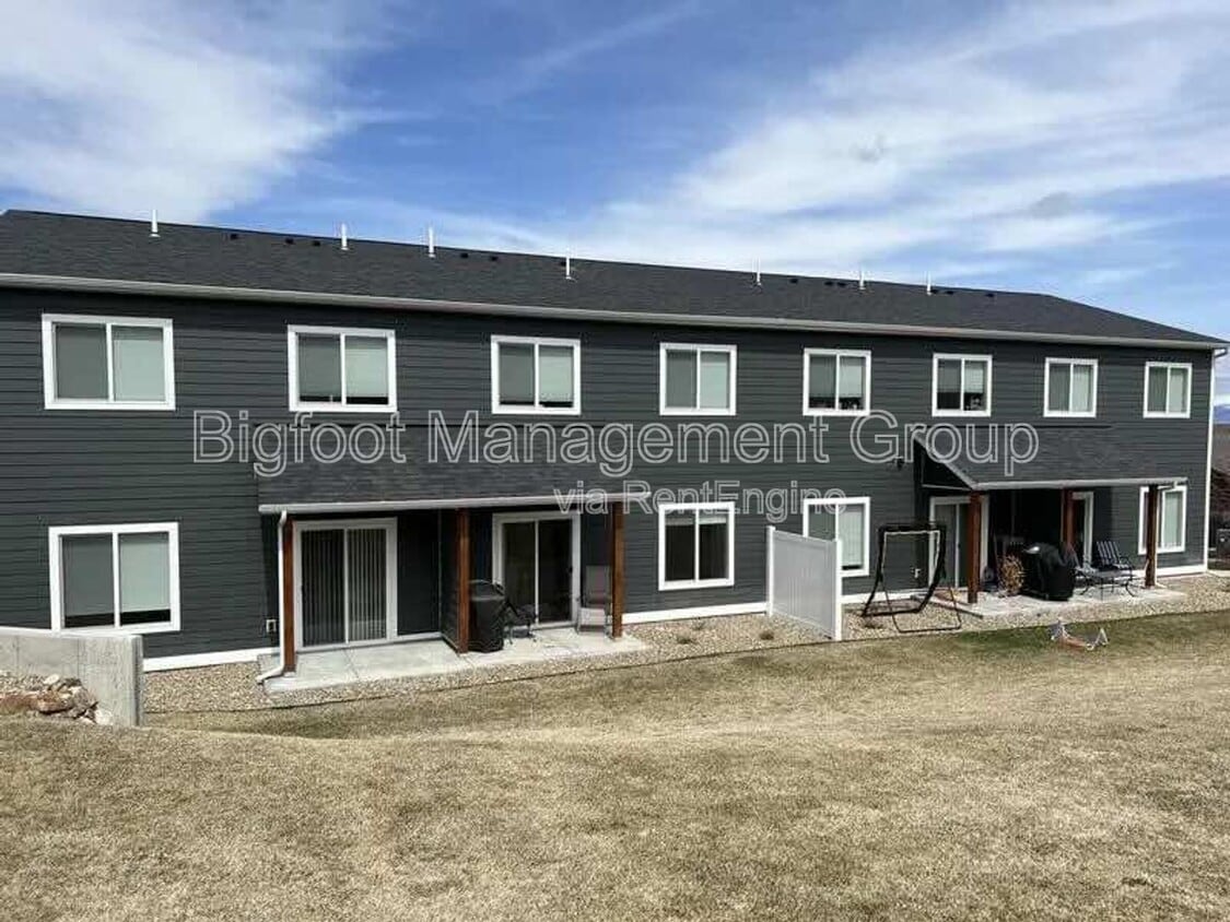 Building Photo - 3267 Cabernet Dr