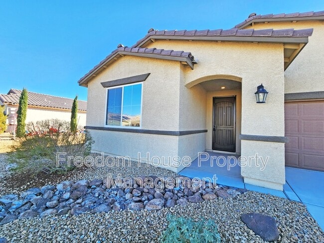 Building Photo - 3543 E Wallowa Dr