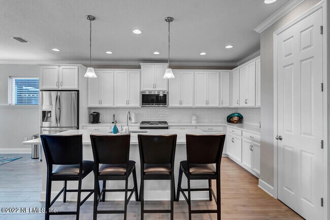 Foto del edificio - 55 Forestview Ln