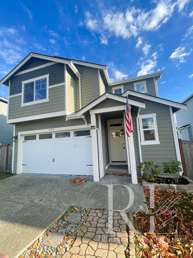 Primary Photo - Spacious 3 bedroom