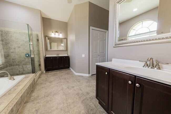 Foto del edificio - 3153 Beauchamp Ct