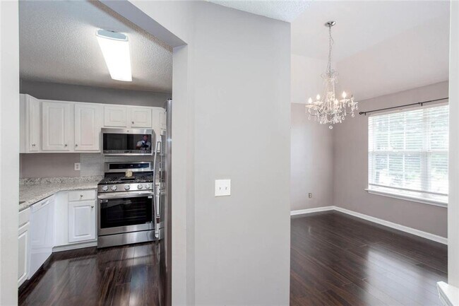 Building Photo - 5414 Sweetsprings Dr SW