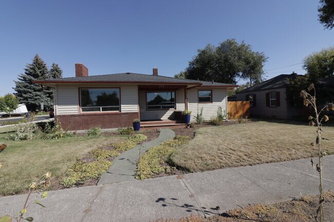 Foto del edificio - Charming 2 Bed / 1 Bath Home in Redmond!