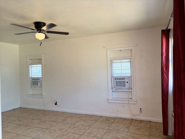 Foto del edificio - 3111 Amherst St