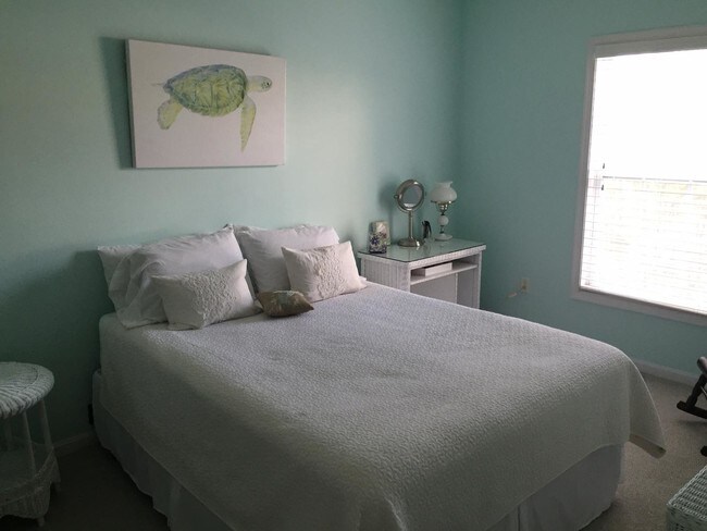 Foto del edificio - 4100 Sandpiper Dr