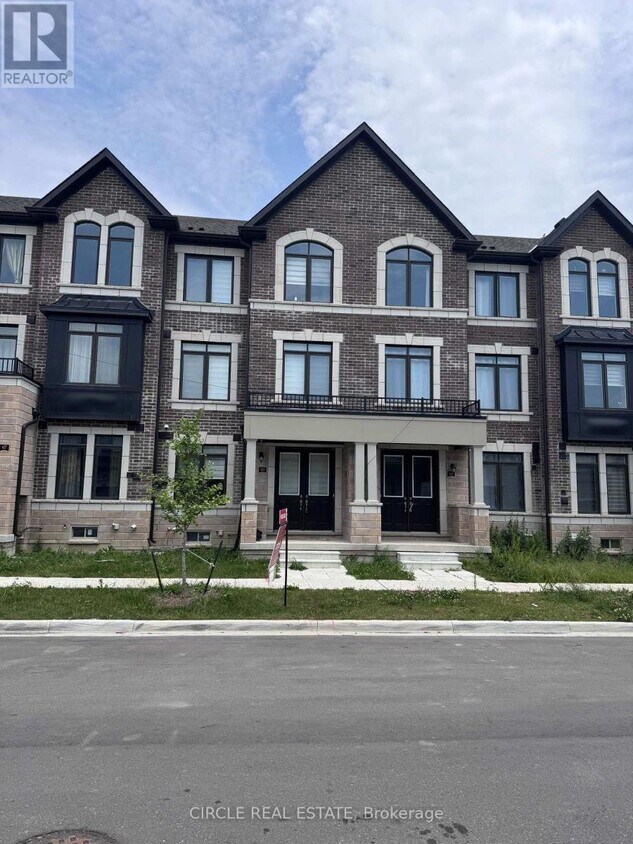 Primary Photo - 65 Minnock St