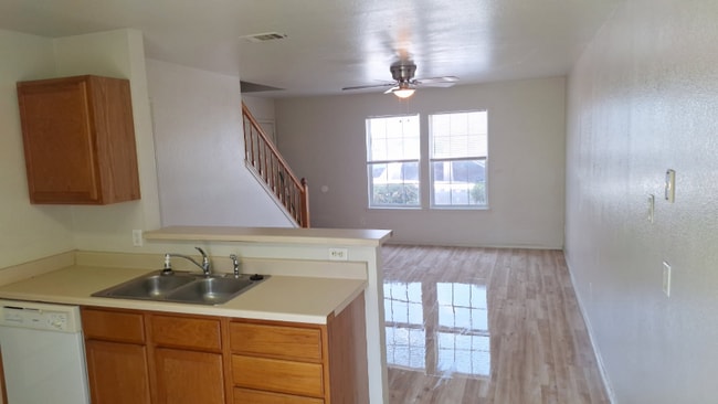 Building Photo - 3702 Malibu Ln