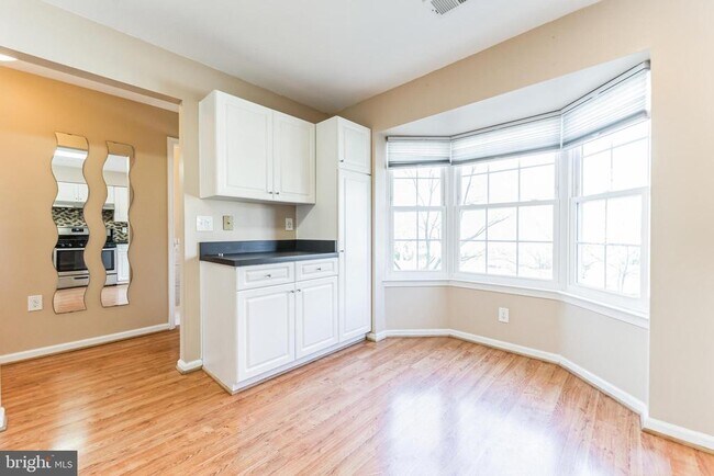 Foto del edificio - 1903 Pawlet Dr