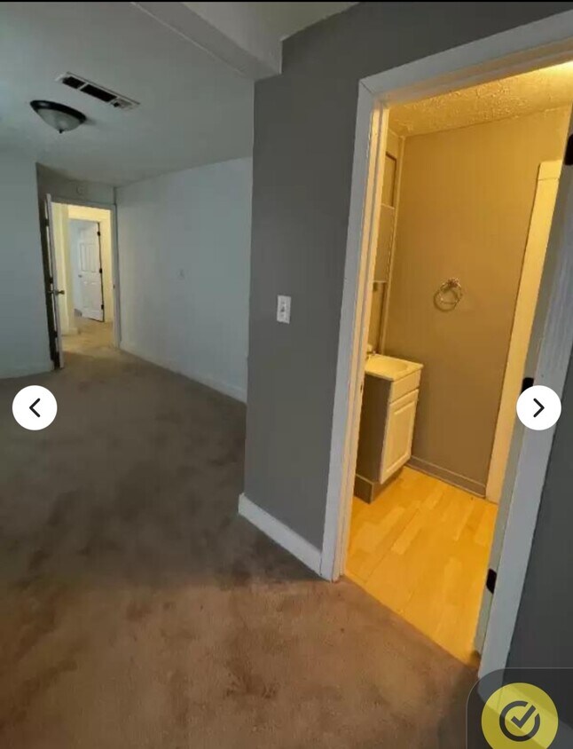 Foto del edificio - 2566 Williamson Ave