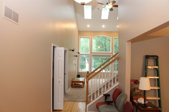 Building Photo - 48769 Cherry Hill Rd