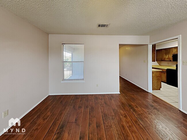 Foto del edificio - 5515 Brookview Ct