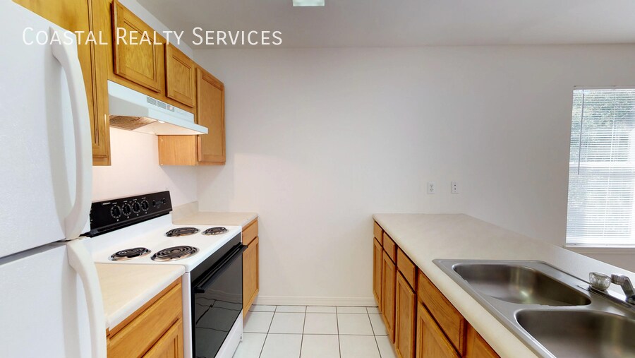 Primary Photo - 1850 Norwood Ct Unit 2