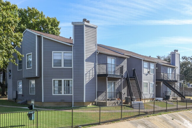 Building Photo - Summerwood Apartments