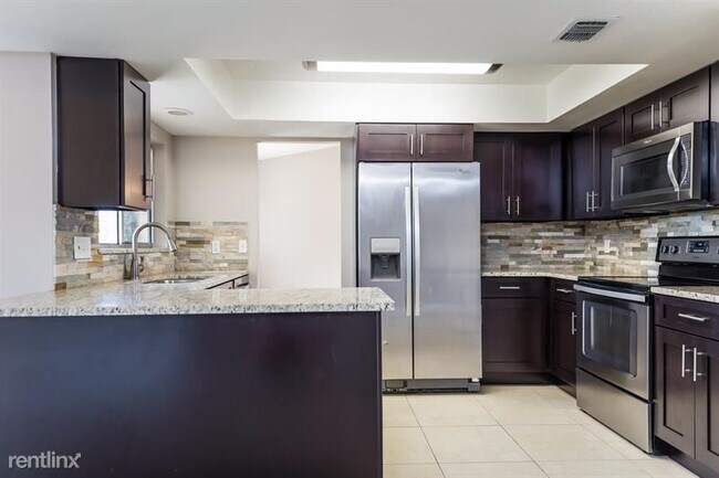 Foto del edificio - 3 br, 2 bath House - 103 Holderness Dr UNIT