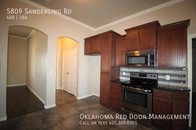 Foto del edificio - 5809 Sanderling Rd