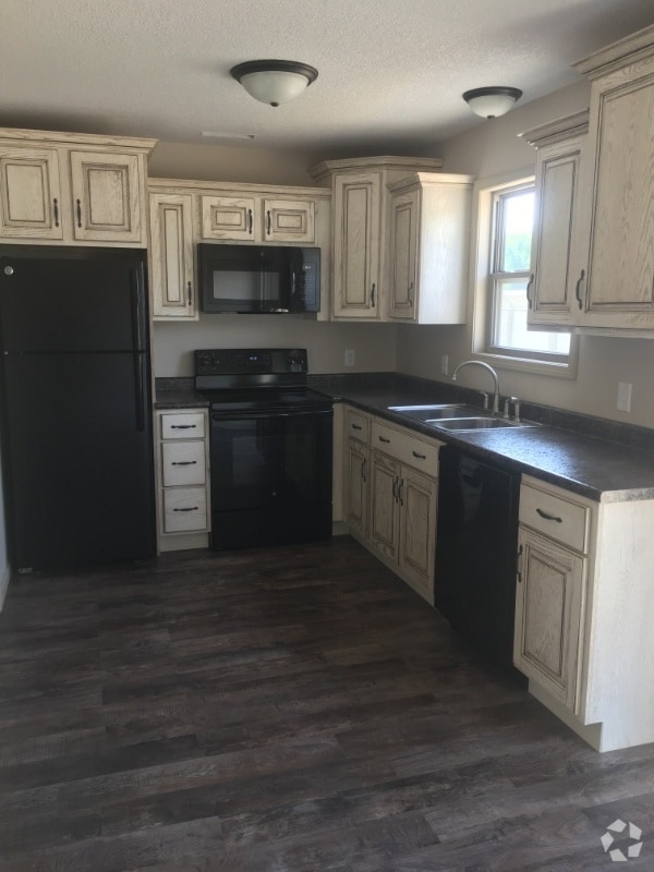 Apartments For Rent in Poplar Bluff, MO with Parking 2 Rentals