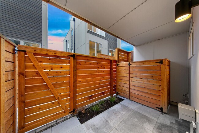 Foto del edificio - New Construction Townhouse - 2 Bedroom Columbia City