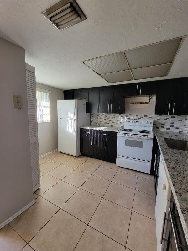 Foto del edificio - 104 Palm Beach Trace Dr