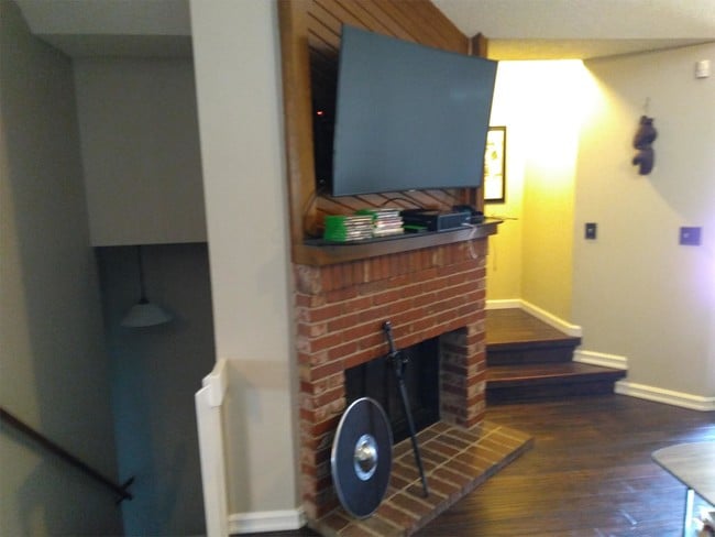 Building Photo - 4301 Wimbledon Dr