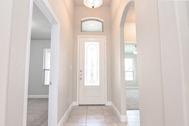 Building Photo - 6014 Sunrise Way