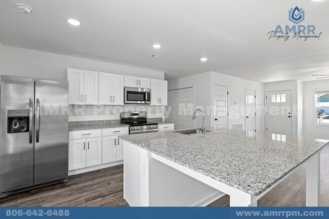 Foto del edificio - 3-Bedroom Home In Suburban-Style Neighborh...