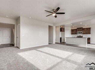 Building Photo - 4-Bedroom, 2.5-Bath Home with a 3-Car Garage and a Fully Fenced Backyard with No Rear Neighbors.