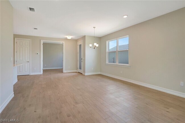 Building Photo - 1075 Enbrook Lp