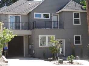 Building Photo - 1908 Alder St