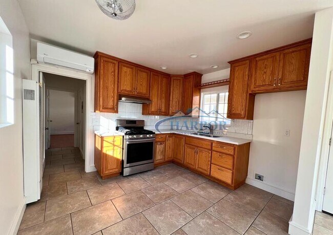 Foto del edificio - 562-566 W 11th St