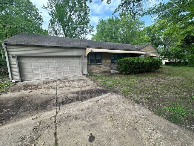 Foto del edificio - 7604 E 107th St