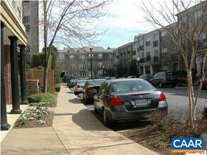 Building Photo - 755 Walker Square