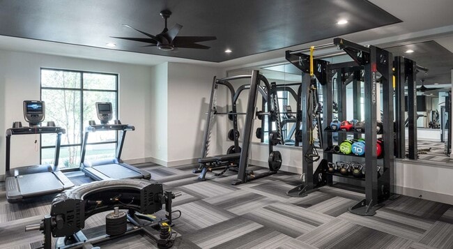 Building Photo - 1505 Oliver St