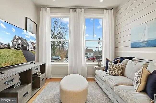 Foto del edificio - 941 Warlander Dr SW