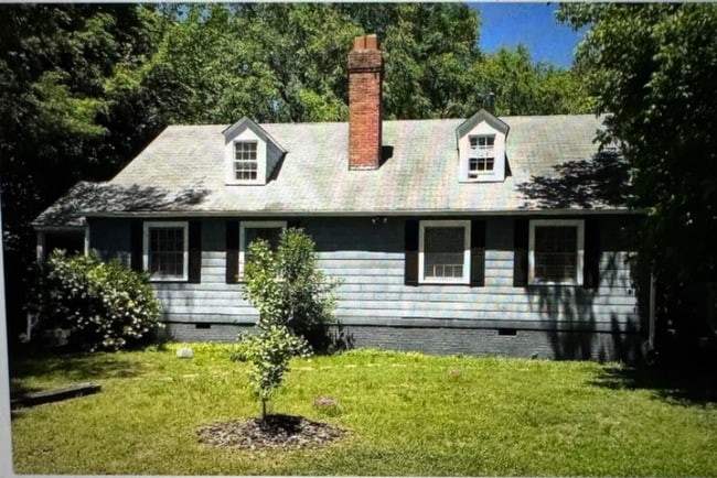 Building Photo - 208 Carr St