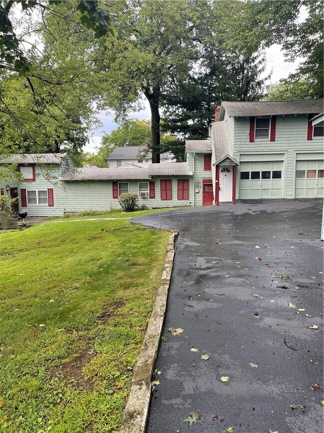 Foto del edificio - 203 Rockland Rd