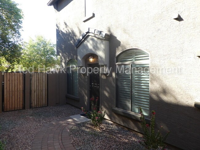 Foto del edificio - 2024 S Baldwin