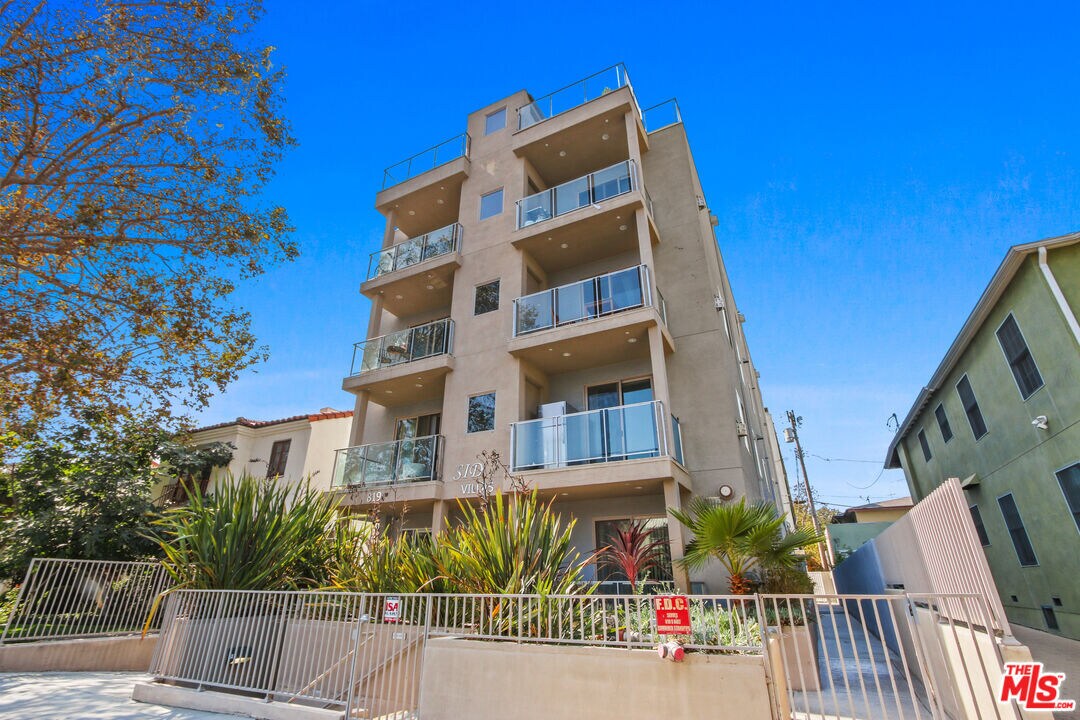 Foto principal - 819 S Holt Ave