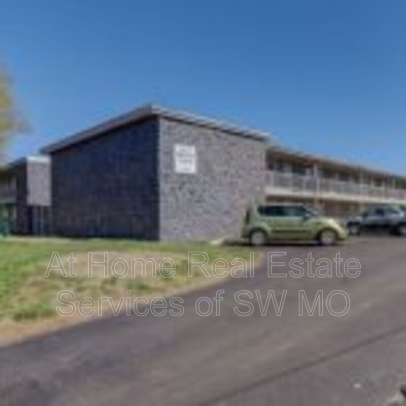 Foto principal - 930 S Campbell Ave