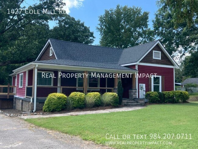 Foto del edificio - Renovated and Expanded 3-bedroom 2.5 bath ...