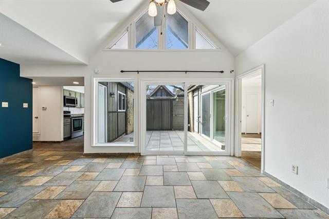 Foto del edificio - 4659 Country Creek Dr