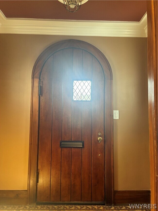 Foto del edificio - 385 Berryman Dr