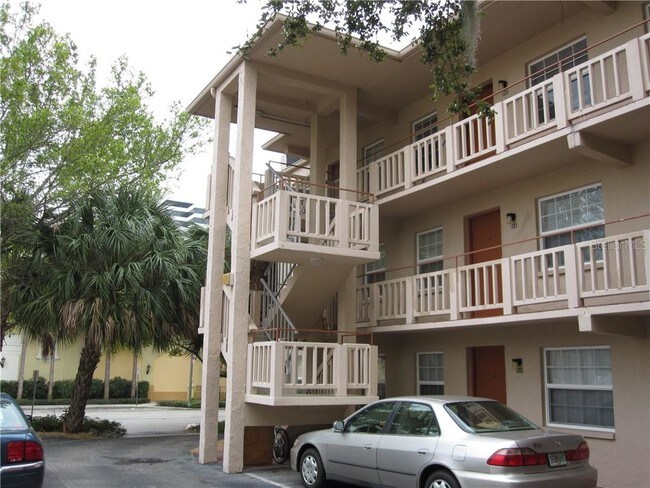 Foto del edificio - 121 3rd Ave N